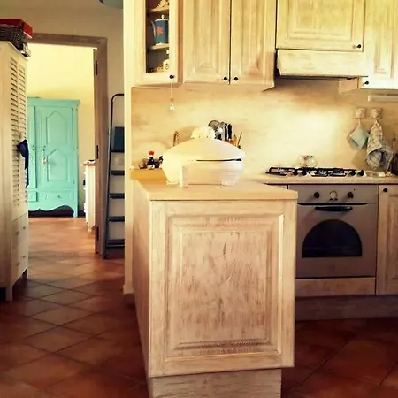 Sunny House A Punta Molara Дом отдыха Сан-Теодоро